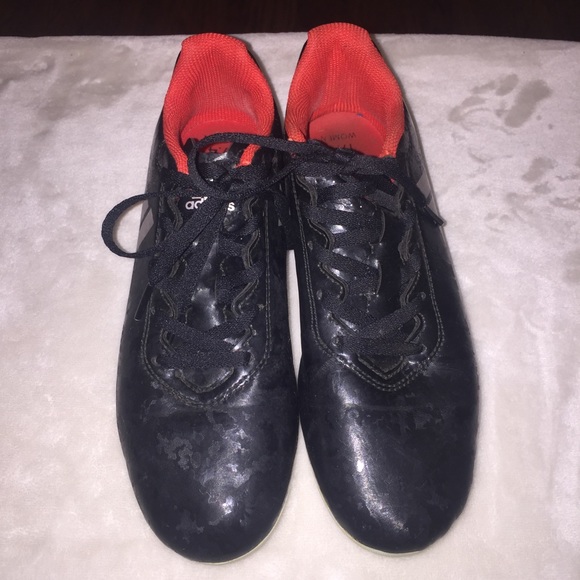 🔥🔥ADIDAS SOCCER CLEATS🔥🔥 - Picture 3 of 8